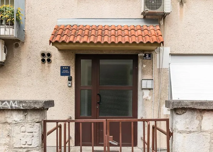Art Corner - Boutique Artist's Apartamento Split